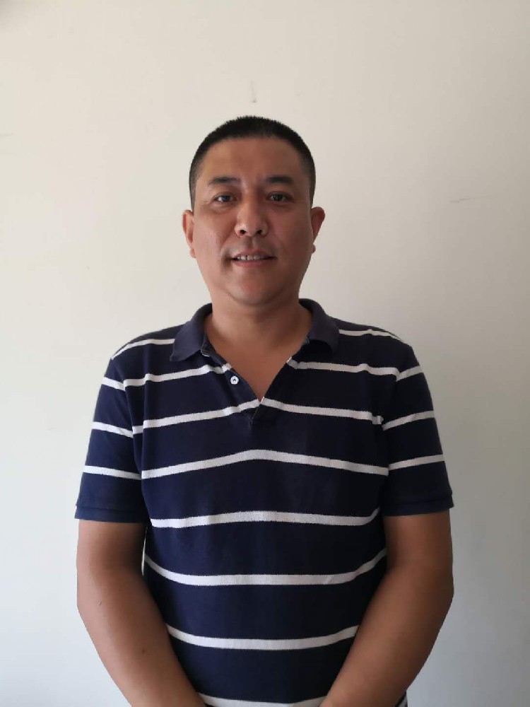 政治教师  杨立波